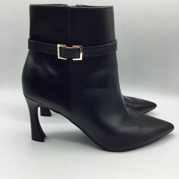 Unisa Kaysie Bootie Black Faux Leather Buckle Detail Side Zip Size 10M - Picture 5 of 12